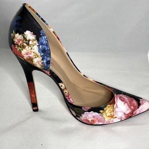Faux leather flower design stiletto heel